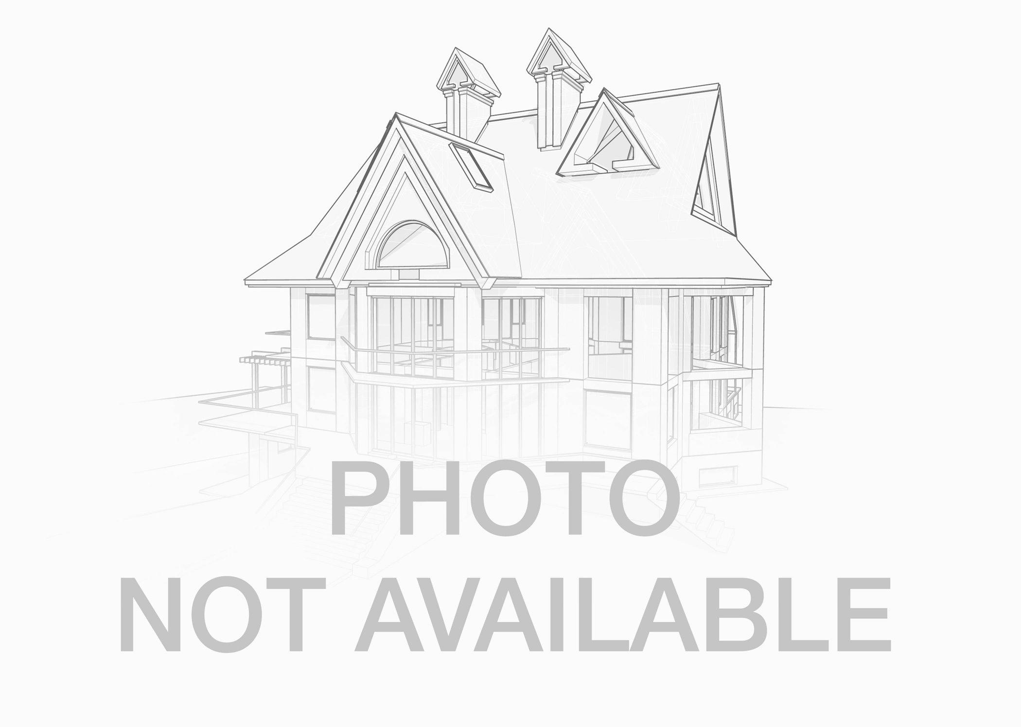10115 BRIAR CIRCLE 
